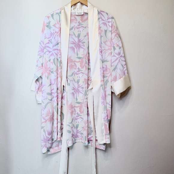 VS VTG Gold Label Pastel Floral Semi Sheer Belted Satin Kimono Hip Pockets Robe - Picture 3 of 15